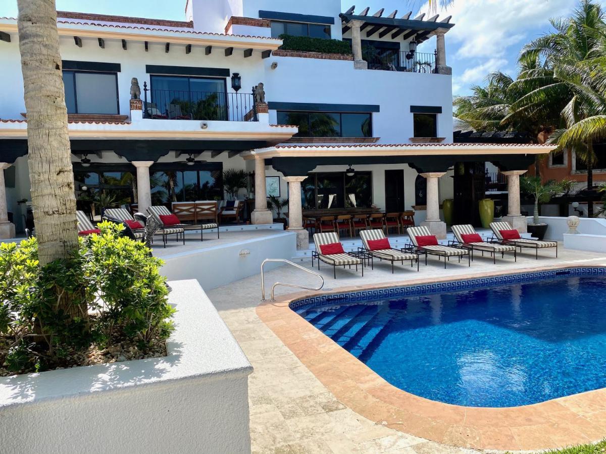 Villa Albatros Oceanfront Luxury Hotelzone Cancún Exteriör bild