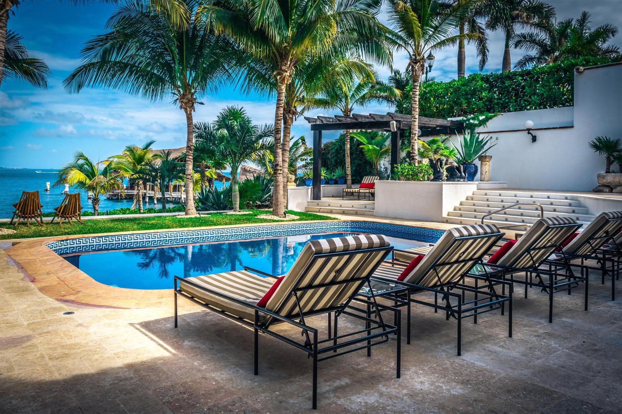 Villa Albatros Oceanfront Luxury Hotelzone Cancún Exteriör bild