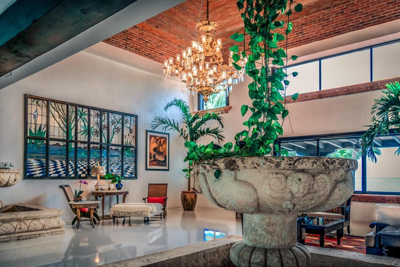 Villa Albatros Oceanfront Luxury Hotelzone Cancún Exteriör bild